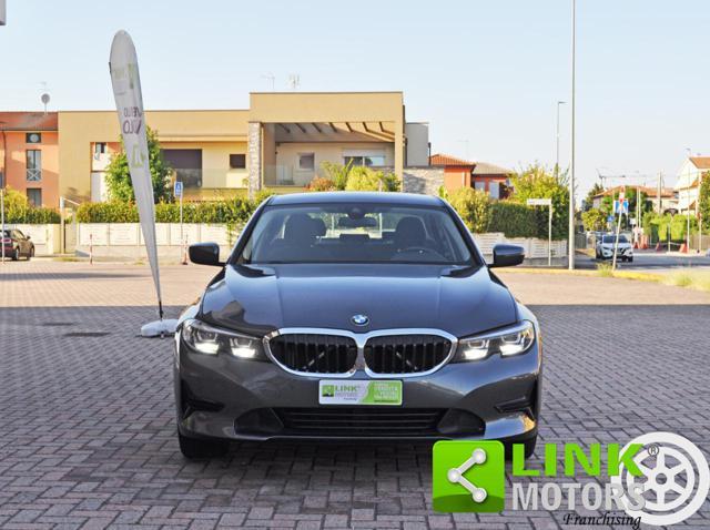 BMW 320 d 48V xDrive Business Advantage