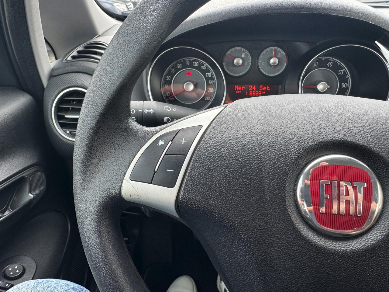 Fiat Punto 1.4 NATURAL POWER/CAR PLAY