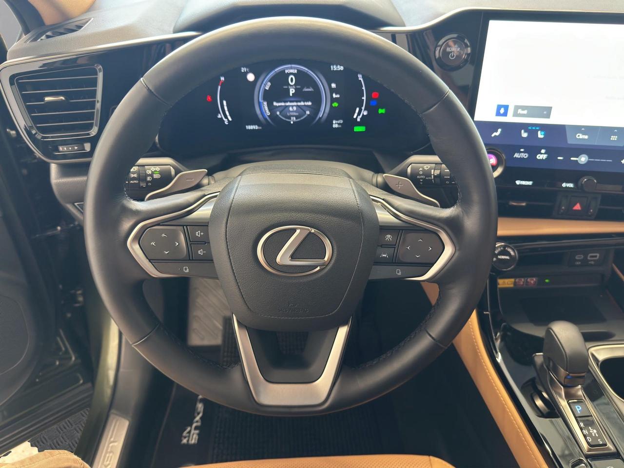 Lexus NX 350h 2.5 Luxury 4wd e-cvt