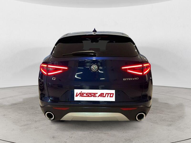 Alfa Romeo Stelvio Stelvio 2.2 Turbodiesel 210 CV AT8 Q4 Executive