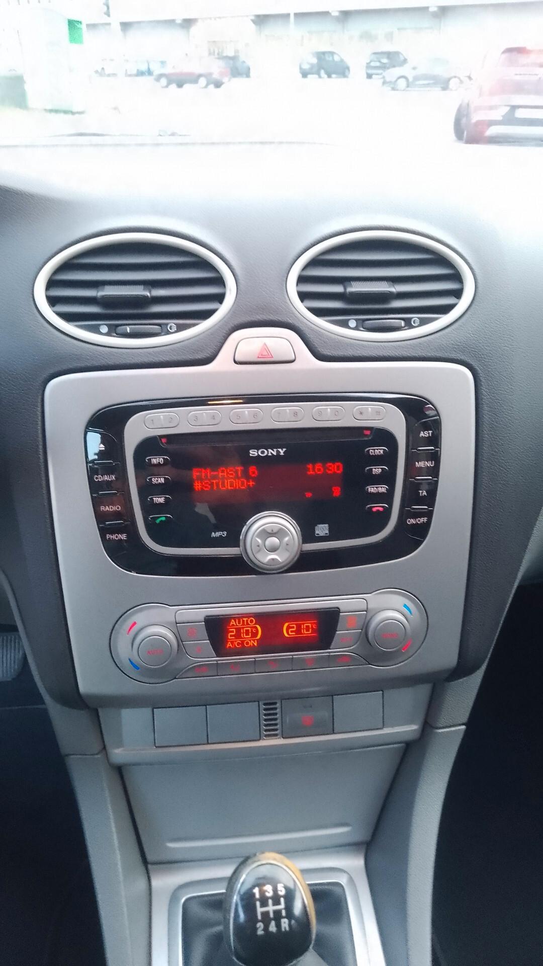 Ford Focus 1.6 TDCi (110CV) SW Tit. DPF neop 13