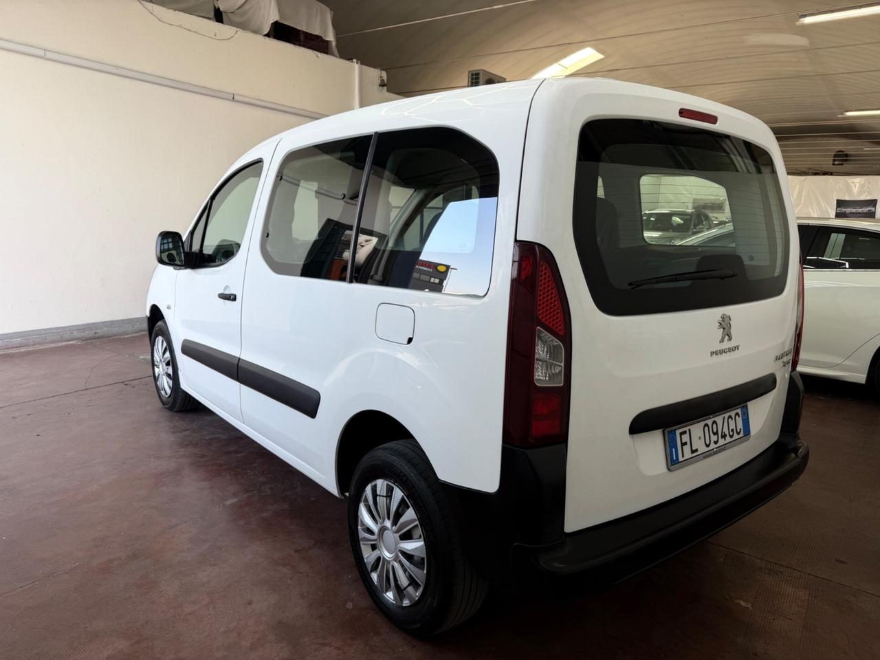 Peugeot Partner Tepee BlueHDi 75 Access