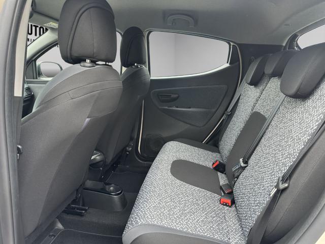 LANCIA Ypsilon 1.0 FireFly 5 porte S&S Hybrid Ecochic Silver