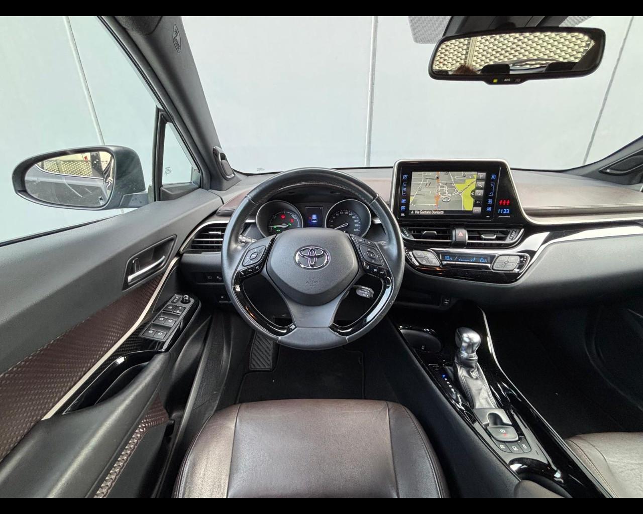 Toyota C-HR I 2016 - C-HR 1.8h Lounge 2wd e-cvt my18