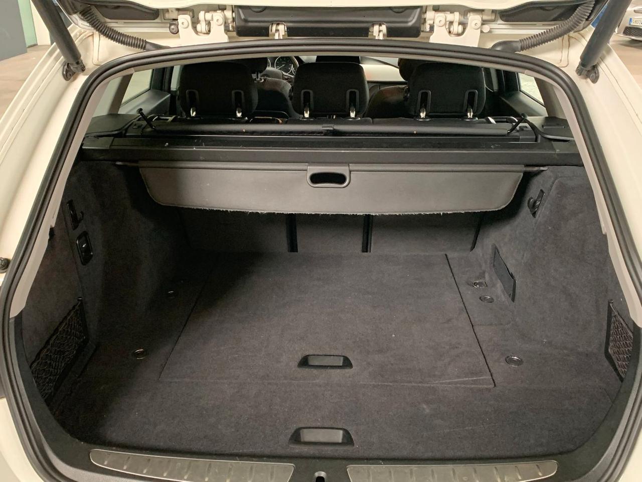 BMW 318 d Touring Business Advantage auto