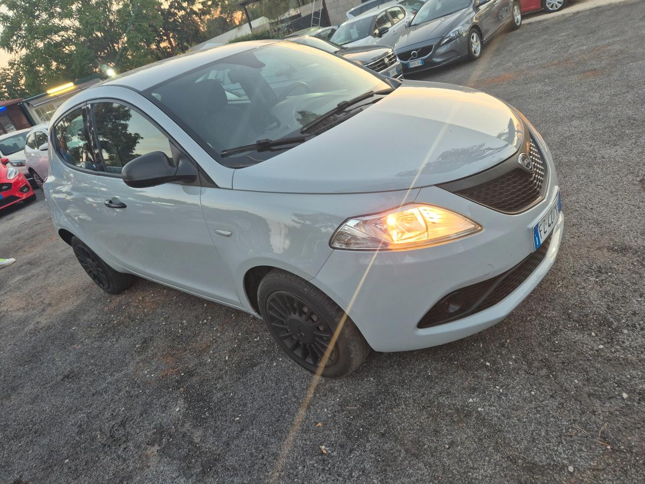 Lancia Ypsilon 1.2 69 CV 5 porte GPL Ecochic Monogram
