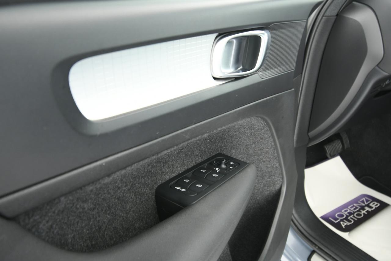VOLVO XC40 1.5 t4 recharge phev Core auto NEOPATENTATI+CAMERA+APP CONNECT