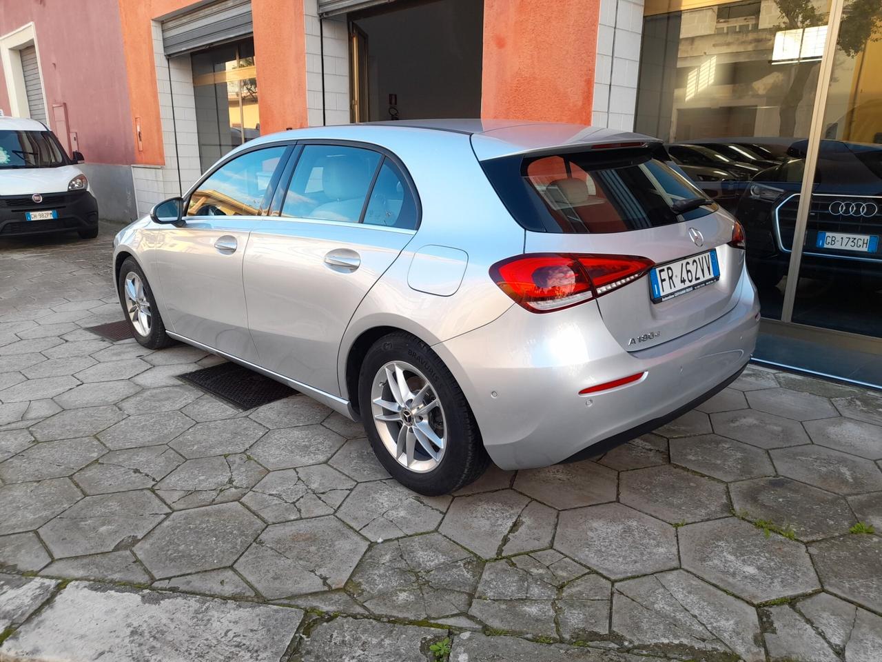 MERCEDES A 180 D BUSINESS EXTRA