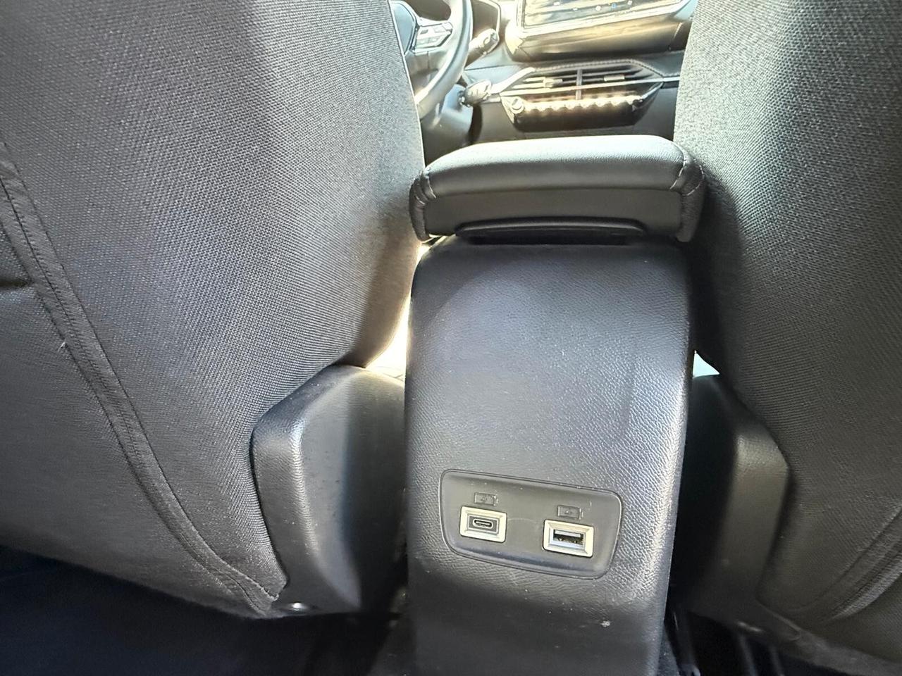 PEUGEOT 2008 2025 AUTOMATICA 130CV BENZINA ALLURE 18000KM