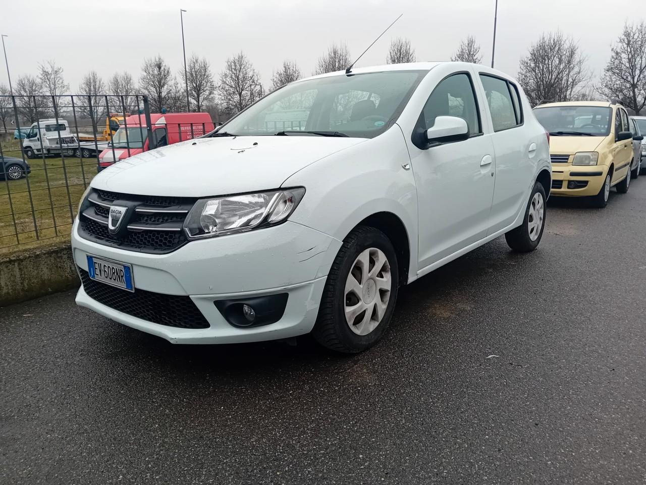 Dacia Sandero 1.2 Laureate Gpl 75cv X COMMERCIANTI
