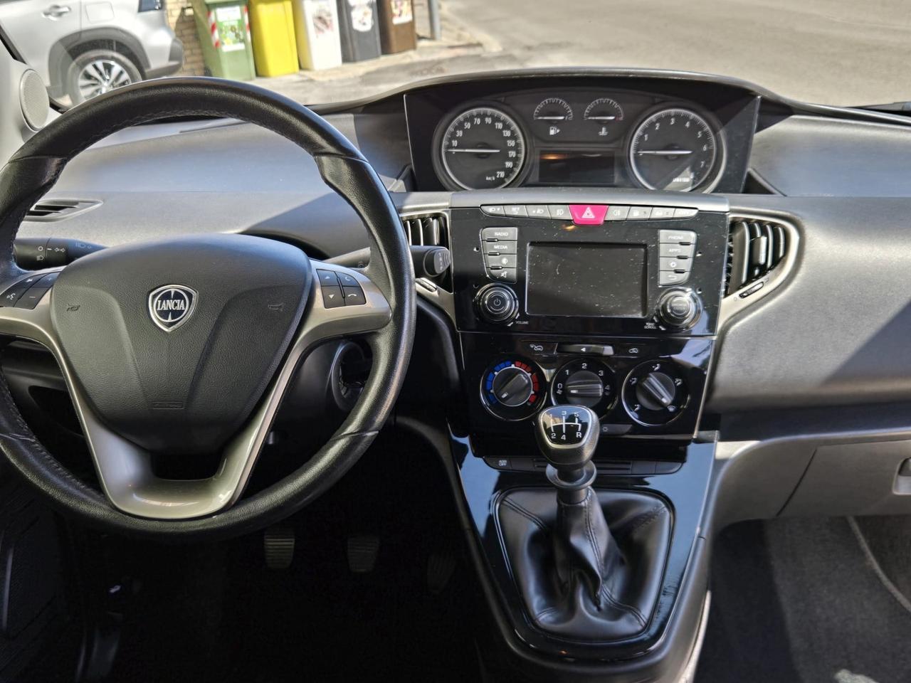 Lancia Ypsilon 1.2 69 CV 5 porte GPL Ecochic Gold