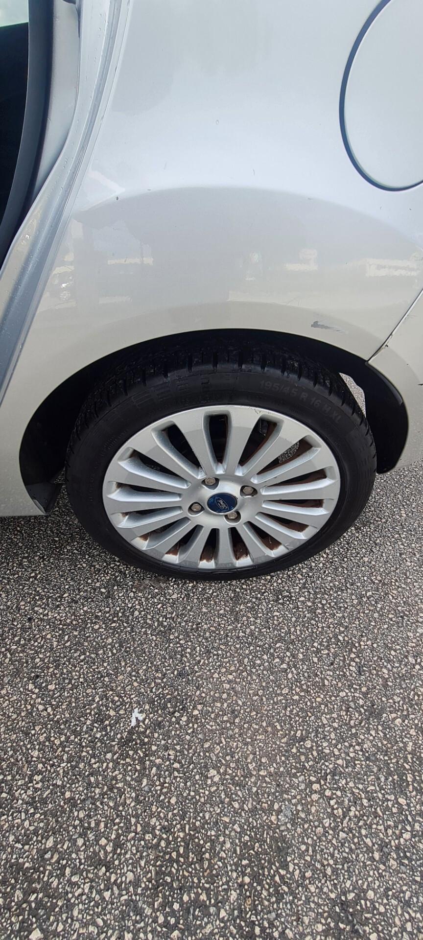 Ford Fiesta Neo patentati