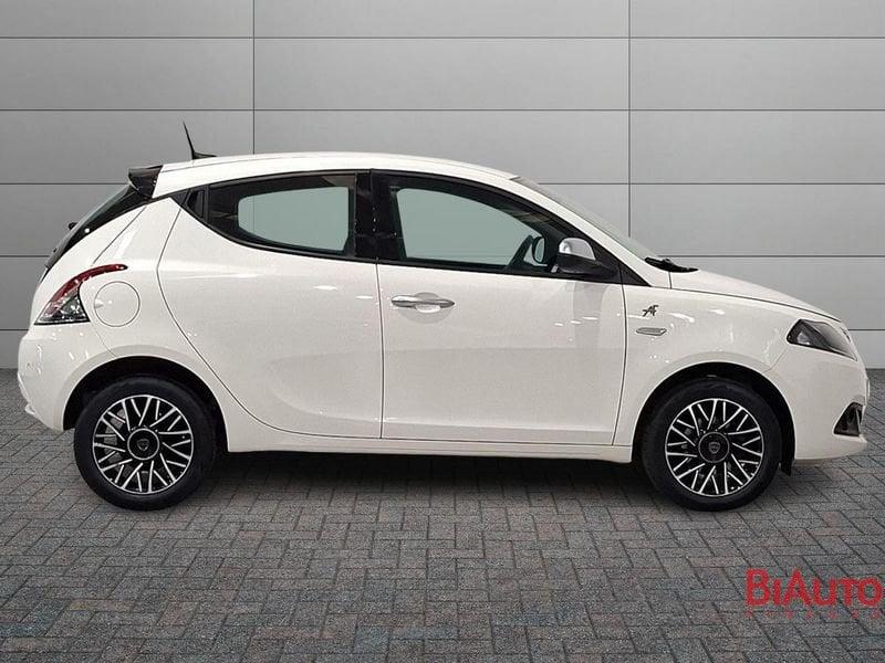 Lancia Ypsilon Ypsilon 1.0 firefly hybrid Alberta Ferretti s&s 70cv