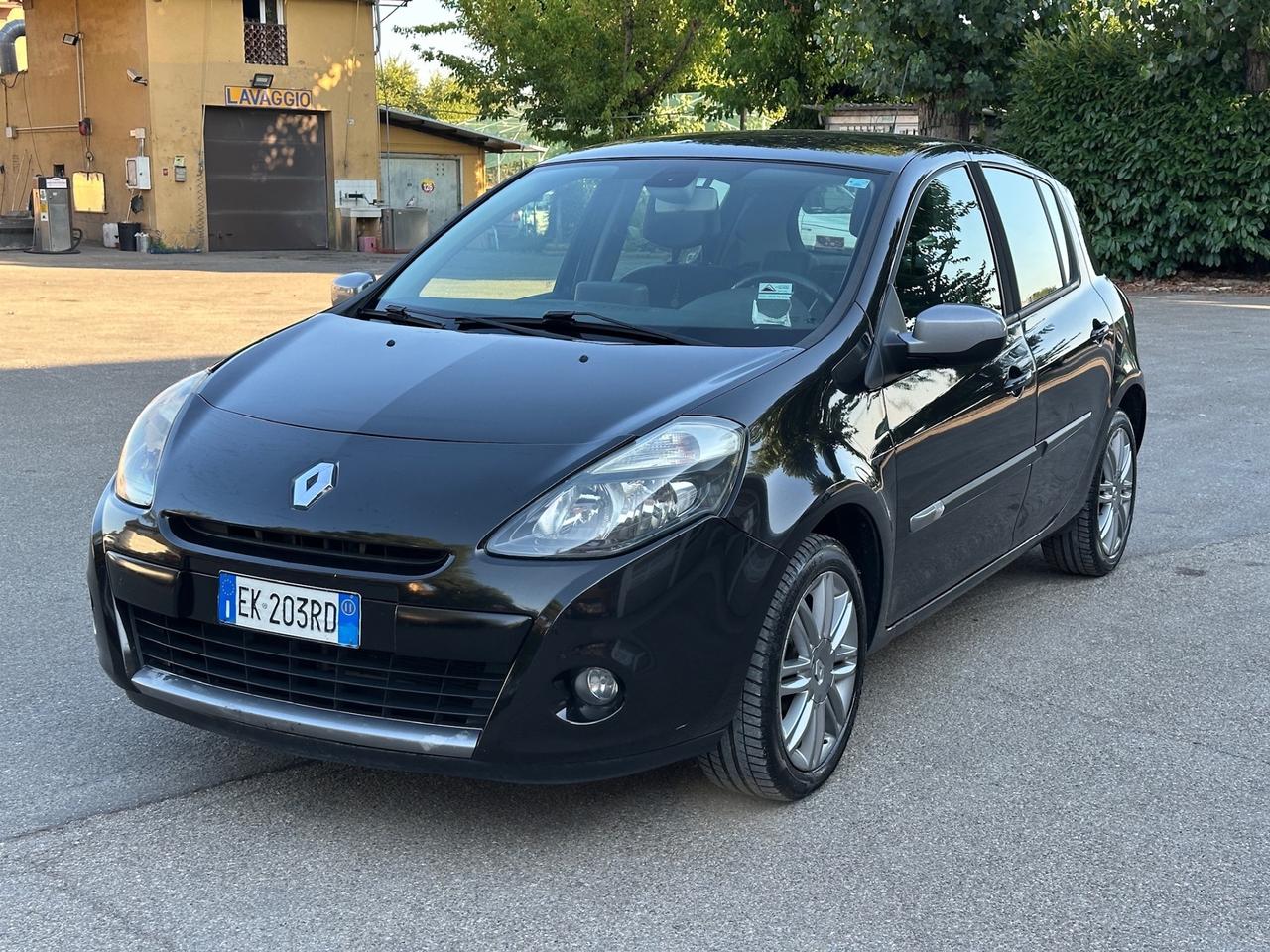 Renault Clio 1.2 16V 5 porte Live X Neopatentati