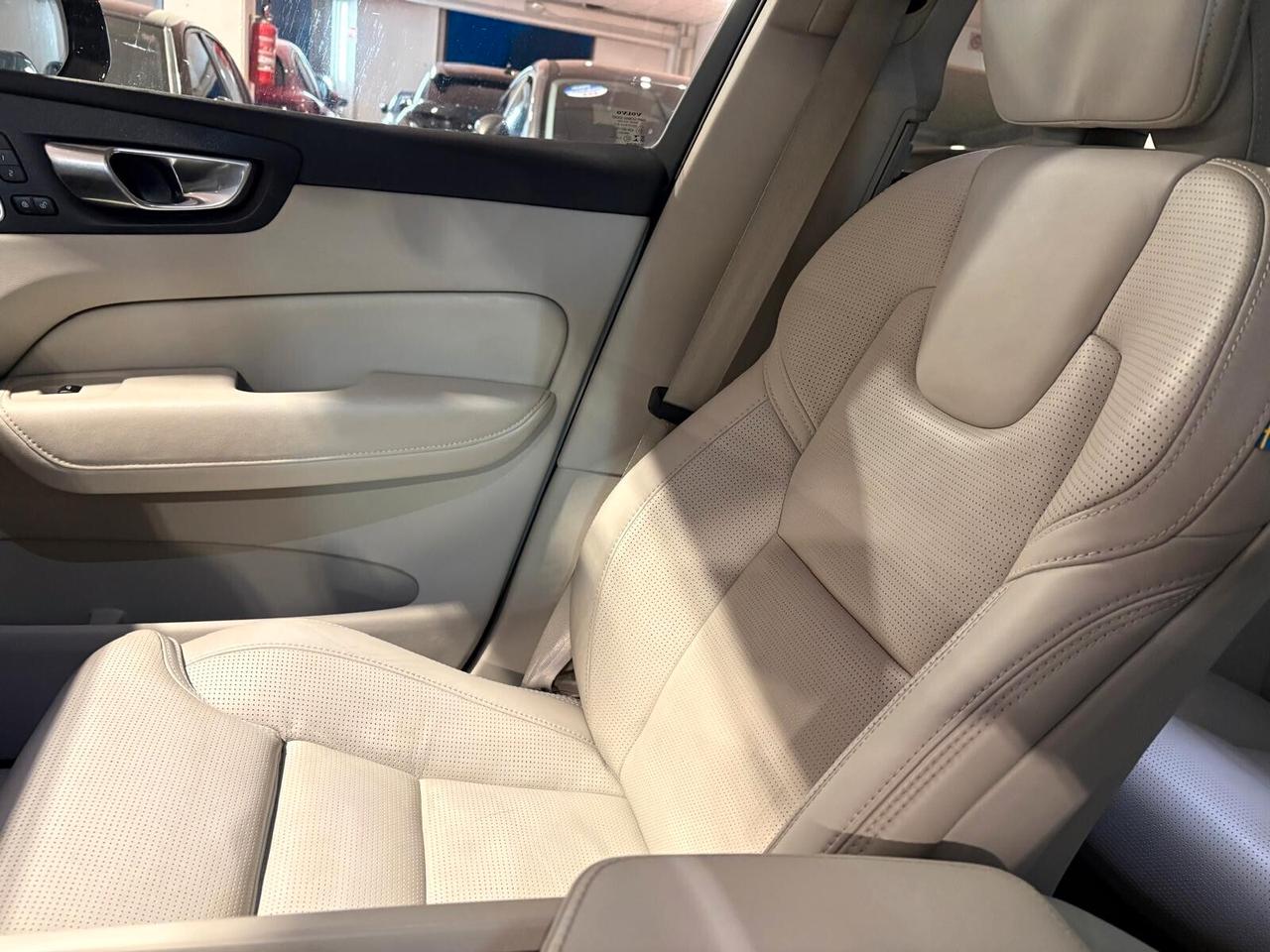 Volvo XC 60 INSCRIPTION D4 Geartronic TETTO PELLE
