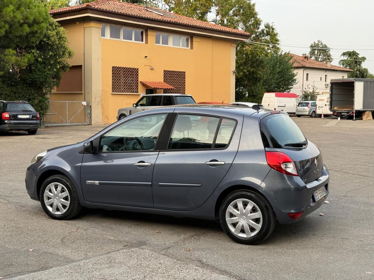Renault Clio 1.2 16V 5 porte GPL Dynamique