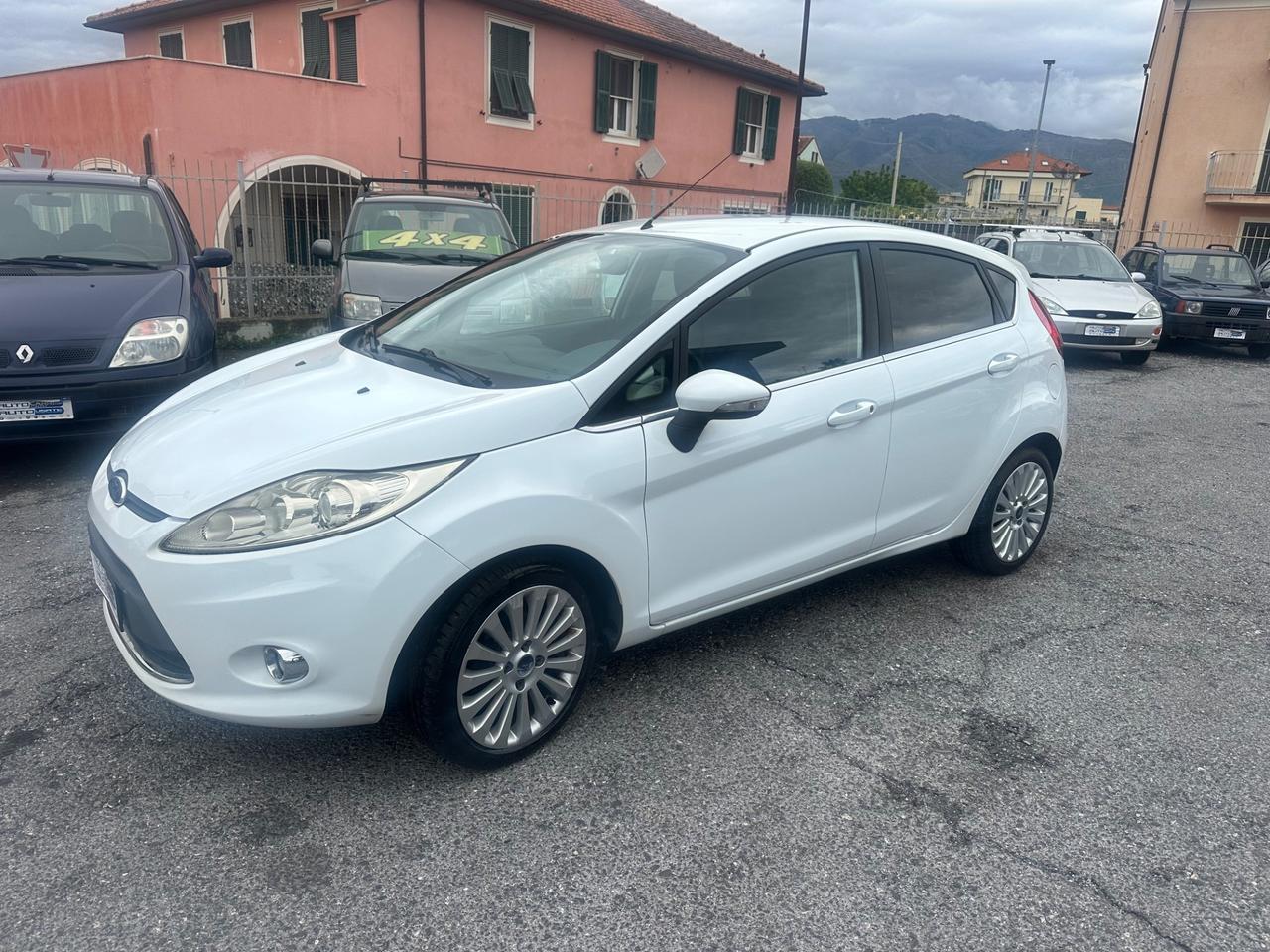 Ford Fiesta 1.4 TDCi 5p. Titanium