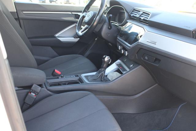 AUDI Q3 SPB 35 TDI S tronic S line edition