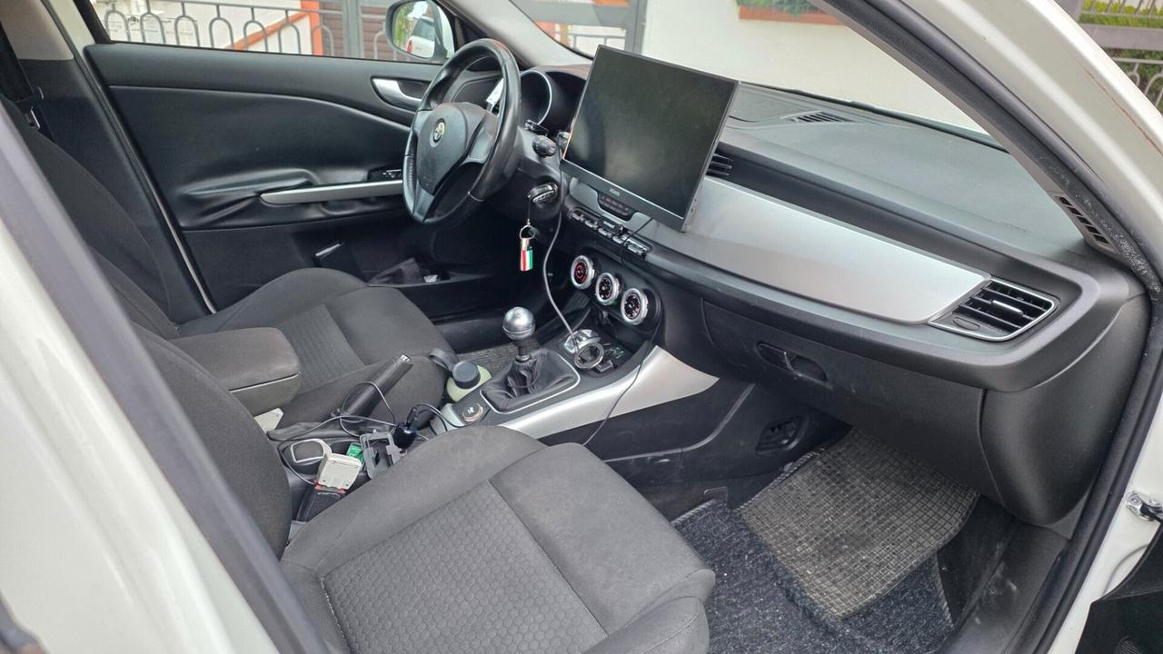 Alfa Romeo Giulietta 1.4 Turbo 120 CV GPL Distinctive