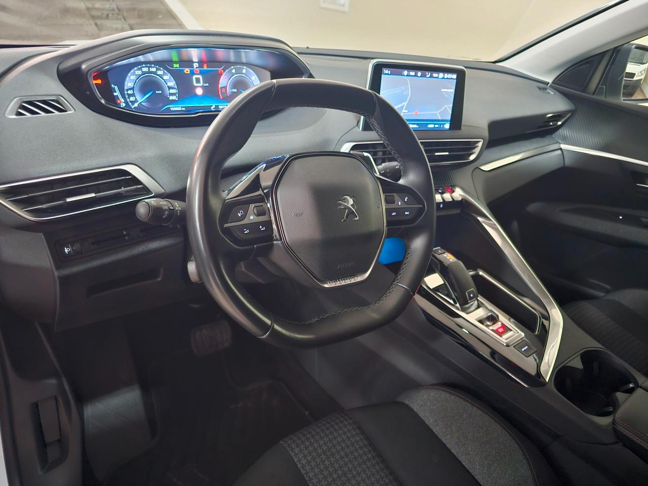 Peugeot 3008 BlueHDi 130 S&S EAT8 Business