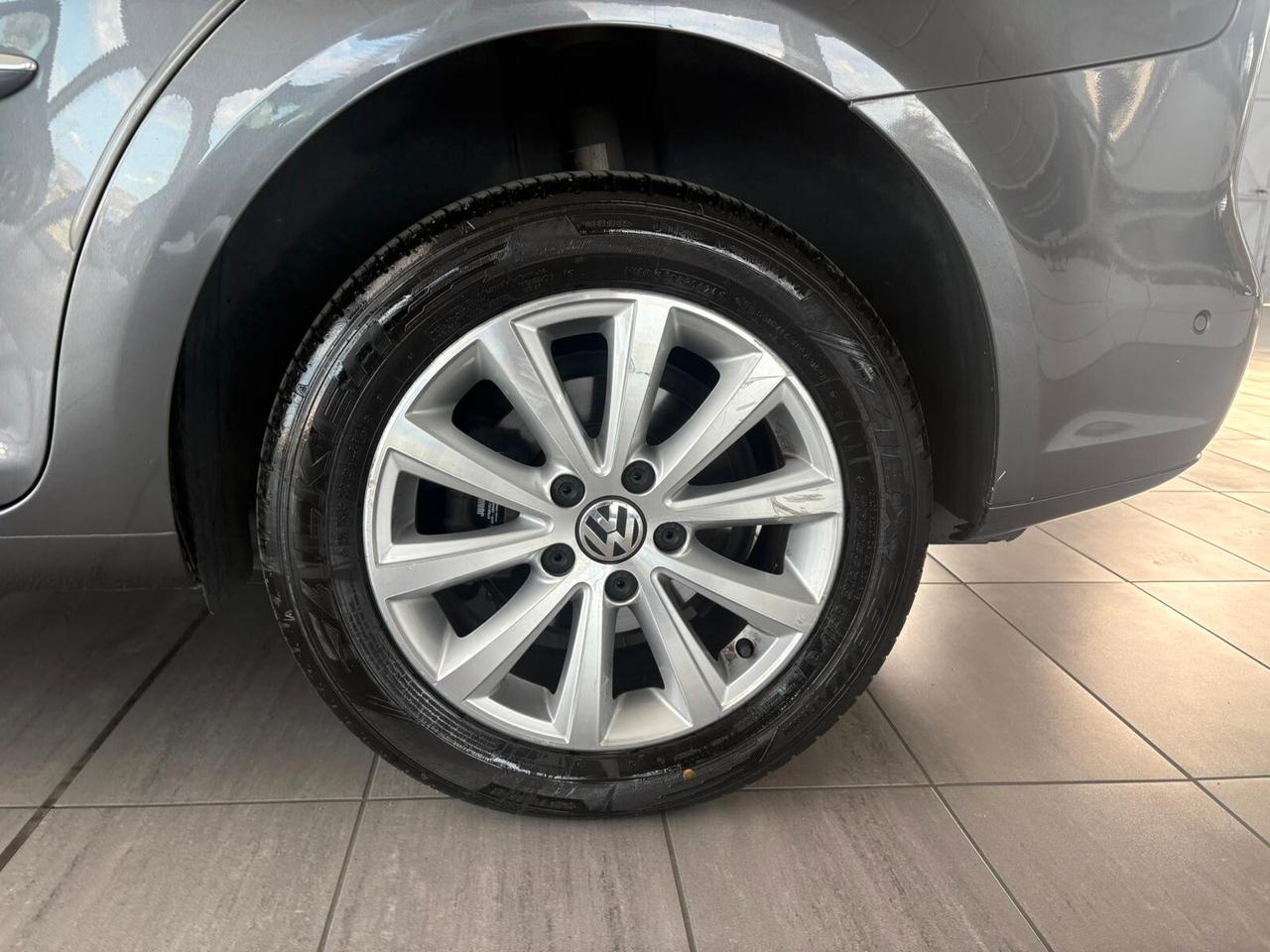 Volkswagen Touran Business 1.4 DSG Highline EcoFuel