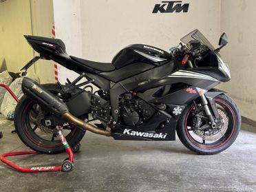 Kawasaki Ninja 600 ZX-6R 25 kw a libretto