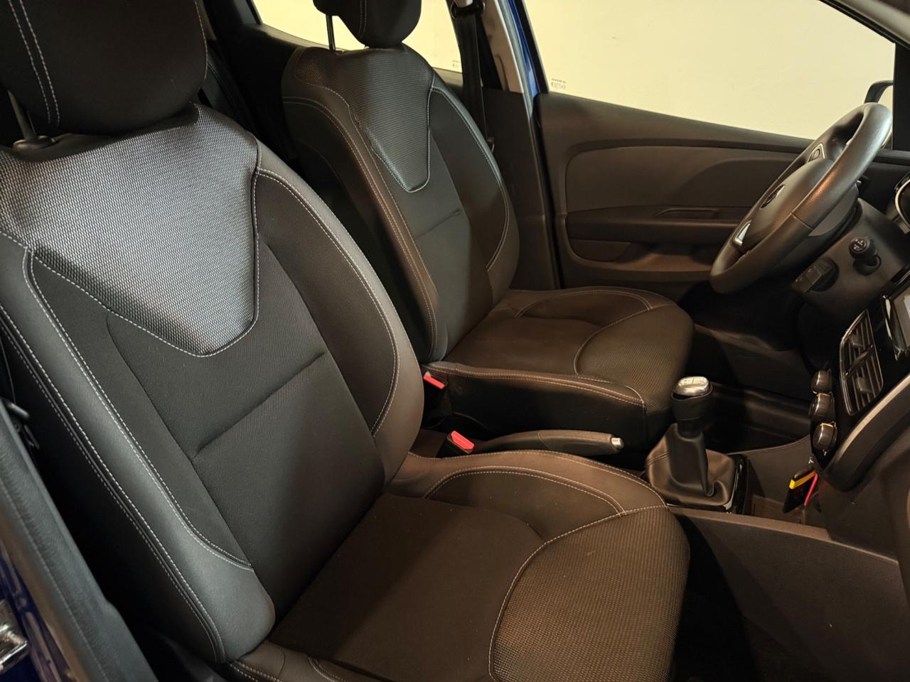 Renault Clio 1.5 dci 75 CV Moschino 5P