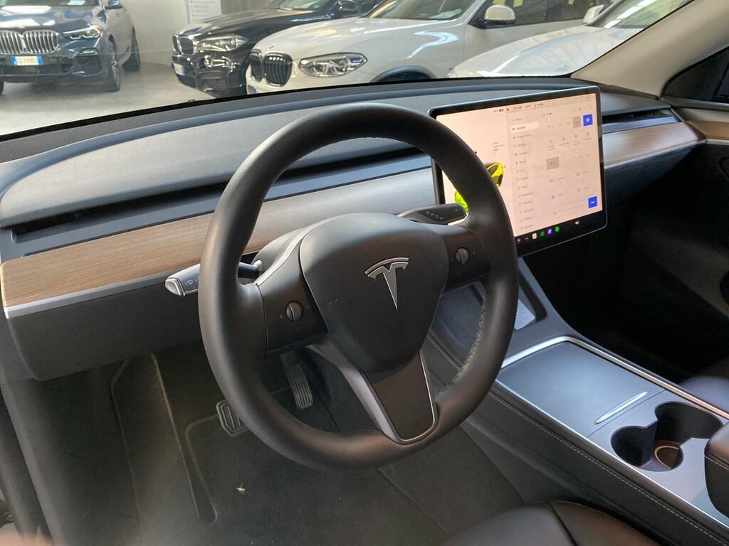 Tesla Model Y Dual Motor Long Range AWD