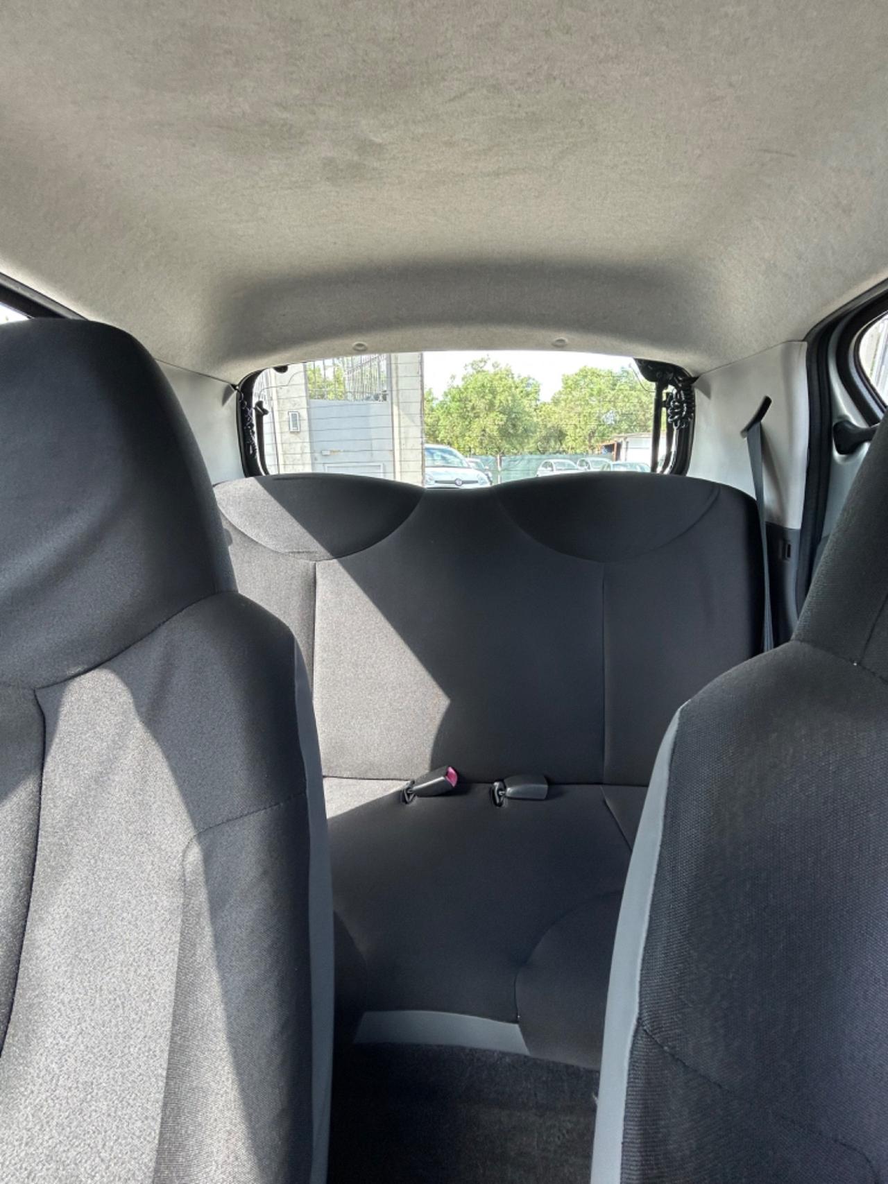 Toyota Aygo 1.0 12V VVT-i 5 porte Now Connect