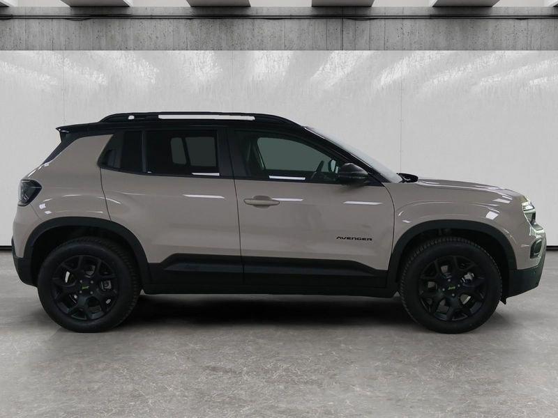 Jeep Avenger 1.2 turbo e-hybrid mhev Overland 4xe 145cv edct6