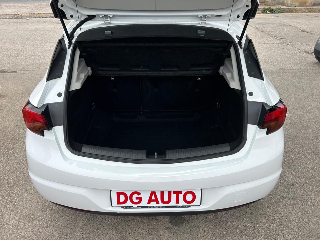 Opel Astra 1.6 CDTi 95 cavalli 2016 bixeno