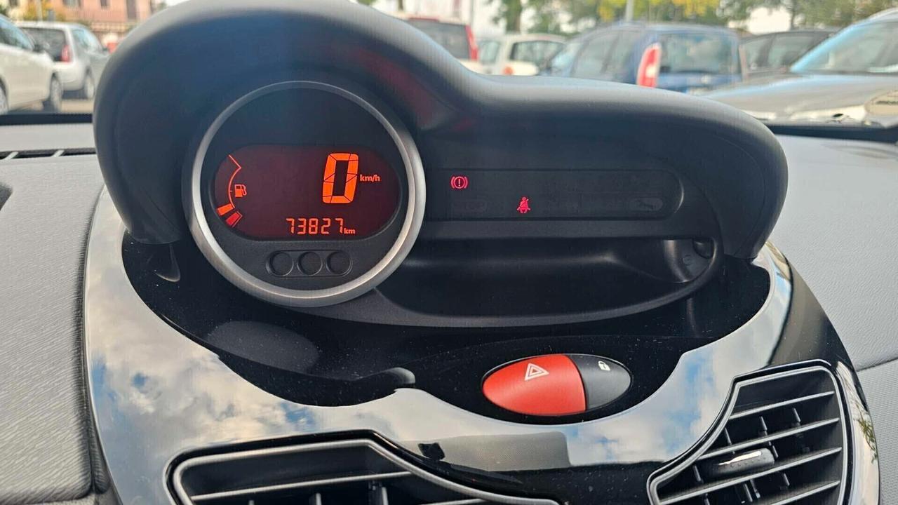 Renault Twingo 1.2 16V Night&Day Neopatentato