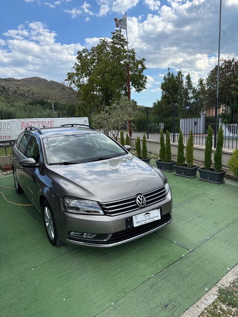 VOLKSWAGEN PASSAT 7" SERIE