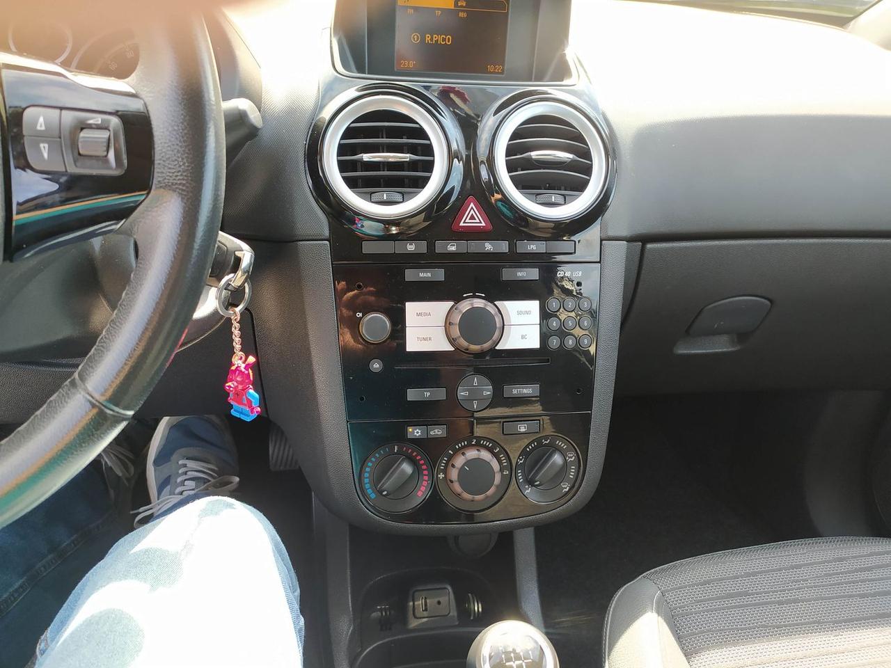 Opel Corsa Cosmo 1.2 #11303