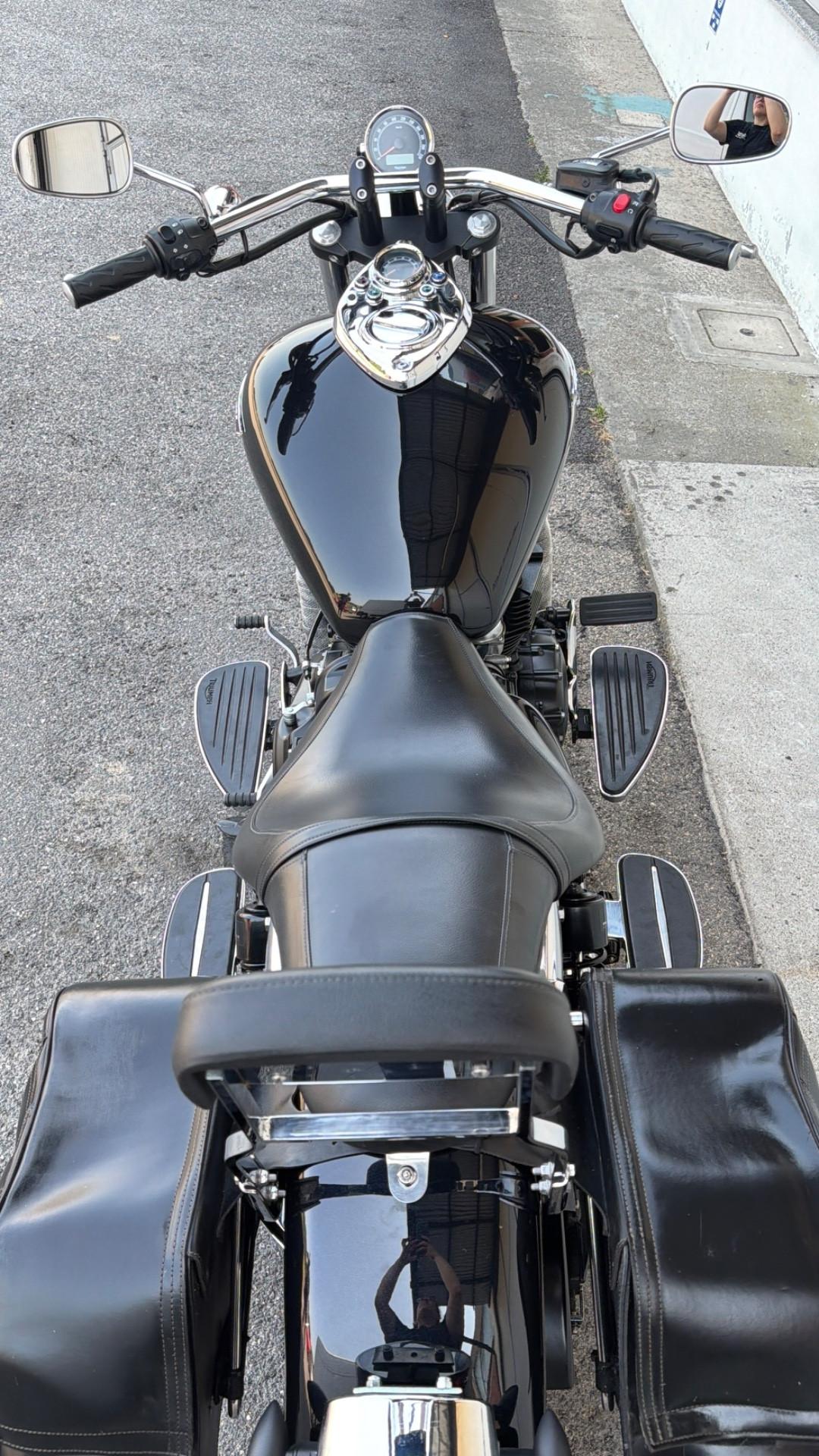 Triumph SpeedMaster 900