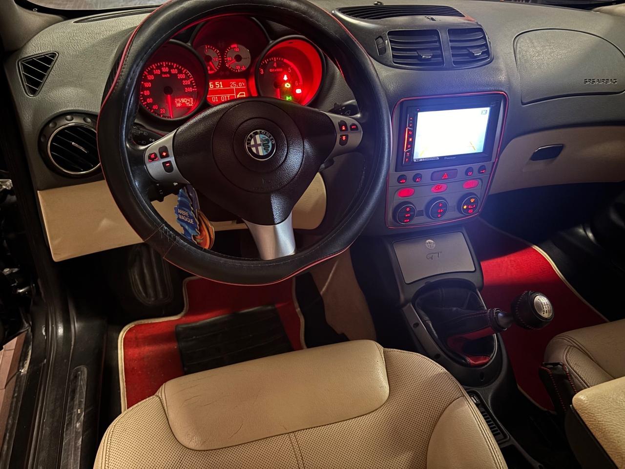 Alfa Romeo GT 1.9 MJT 16V Distinctive