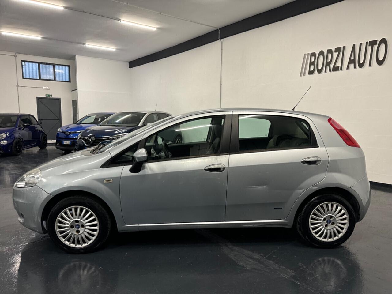 Fiat Grande Punto 1.2 5p DISTRIBUZIONE NUOVA!