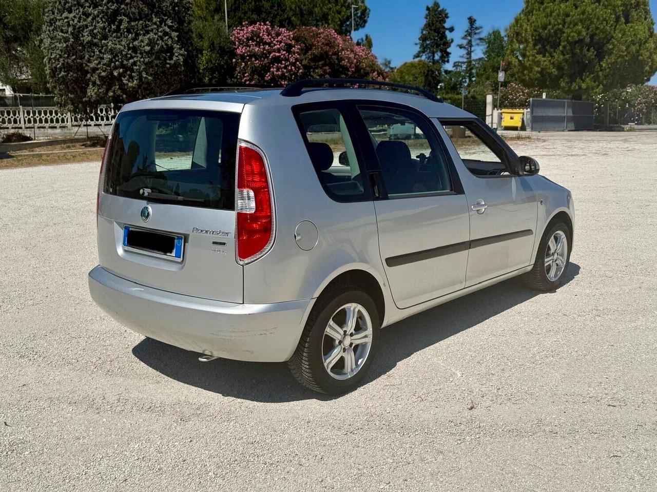 Skoda roomster 1.4 Bifuel benzina GPL neopatentati