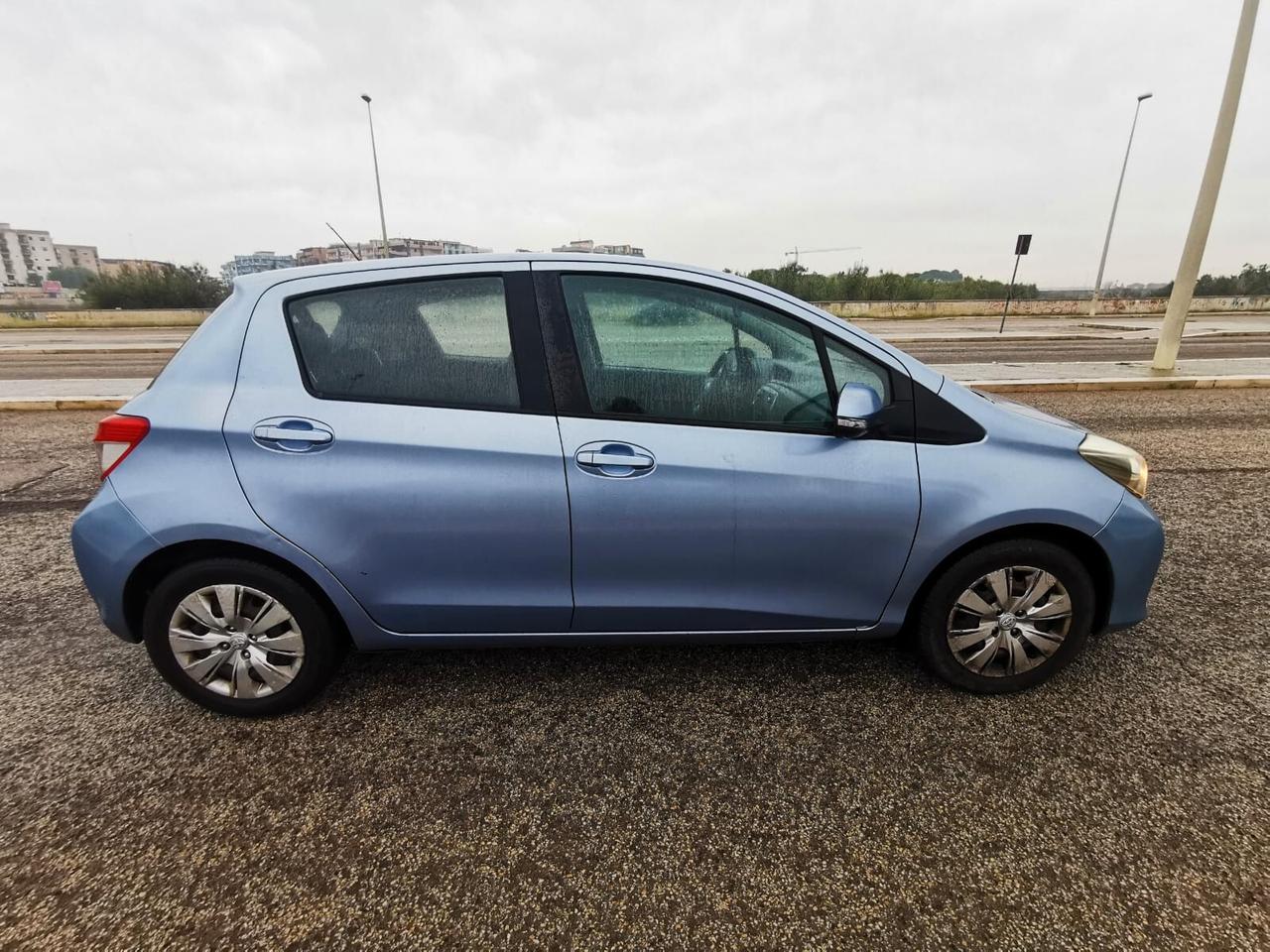 Toyota Yaris 1.0 5 porte Sol 11/2011