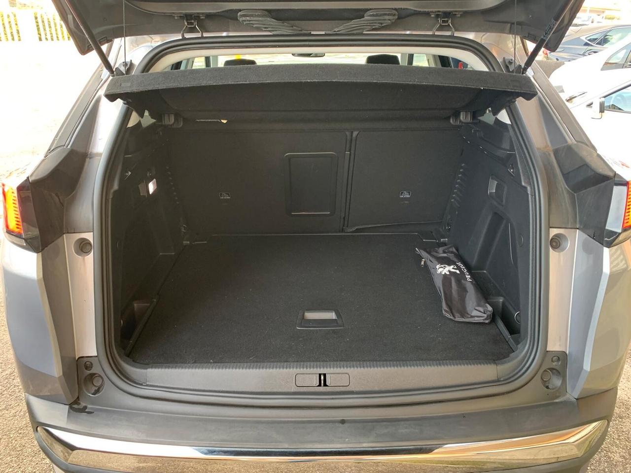 Peugeot 3008 BlueHDi 120 S&S "Allure" Unicoprop.