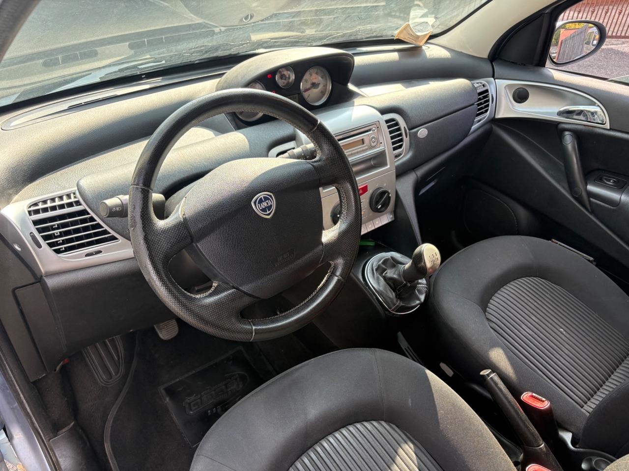 Lancia Ypsilon 1.3 MJT 90 CV Platino