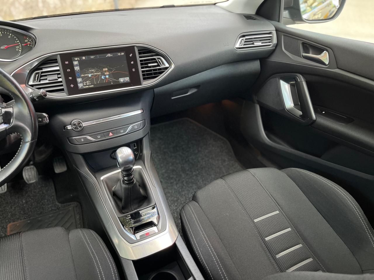 Peugeot 308 1.6 e-HDi 115 CV Stop&Start Allure