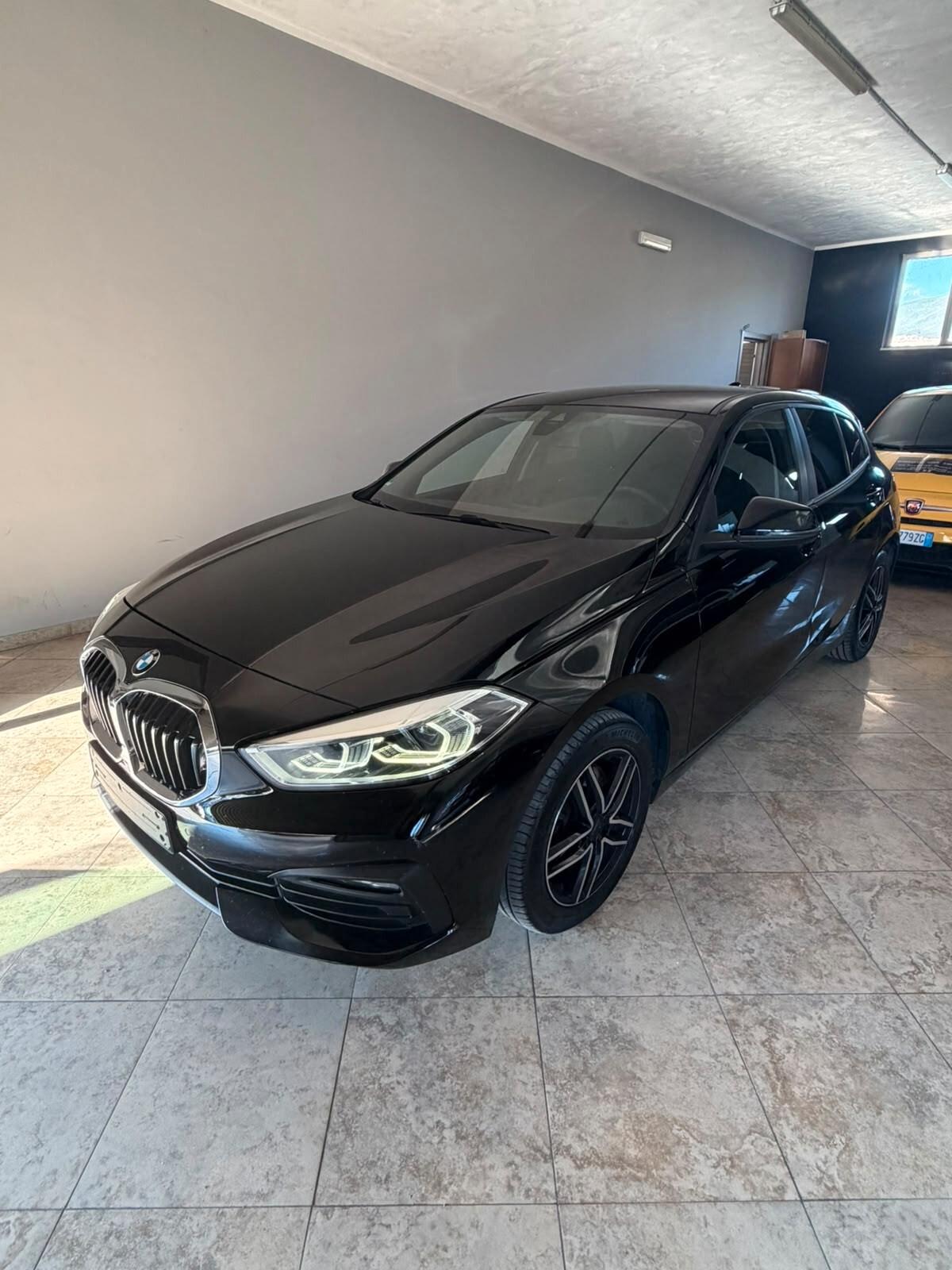 Bmw 118 118d 5p. Sport