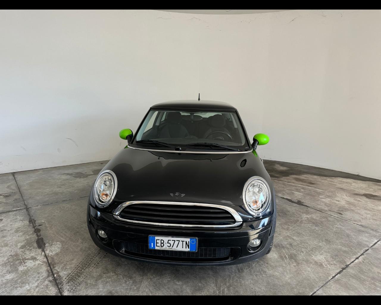 MINI Mini (R56) - Mini 1.4 16V One (55kW)