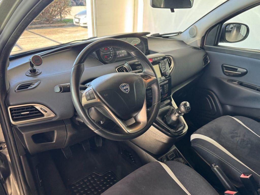 LANCIA Ypsilon 1.2 69 CV 5 porte GPL Ecochic Platinum