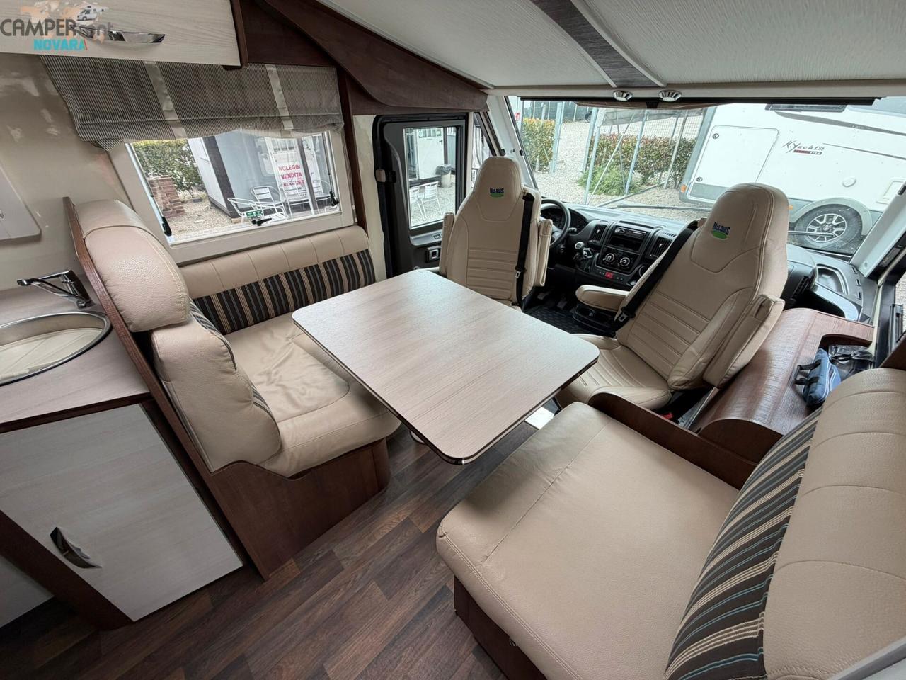 MCLOUIS NESS 73G - MOTORHOME CON LETTI GEMELLI IN CODA