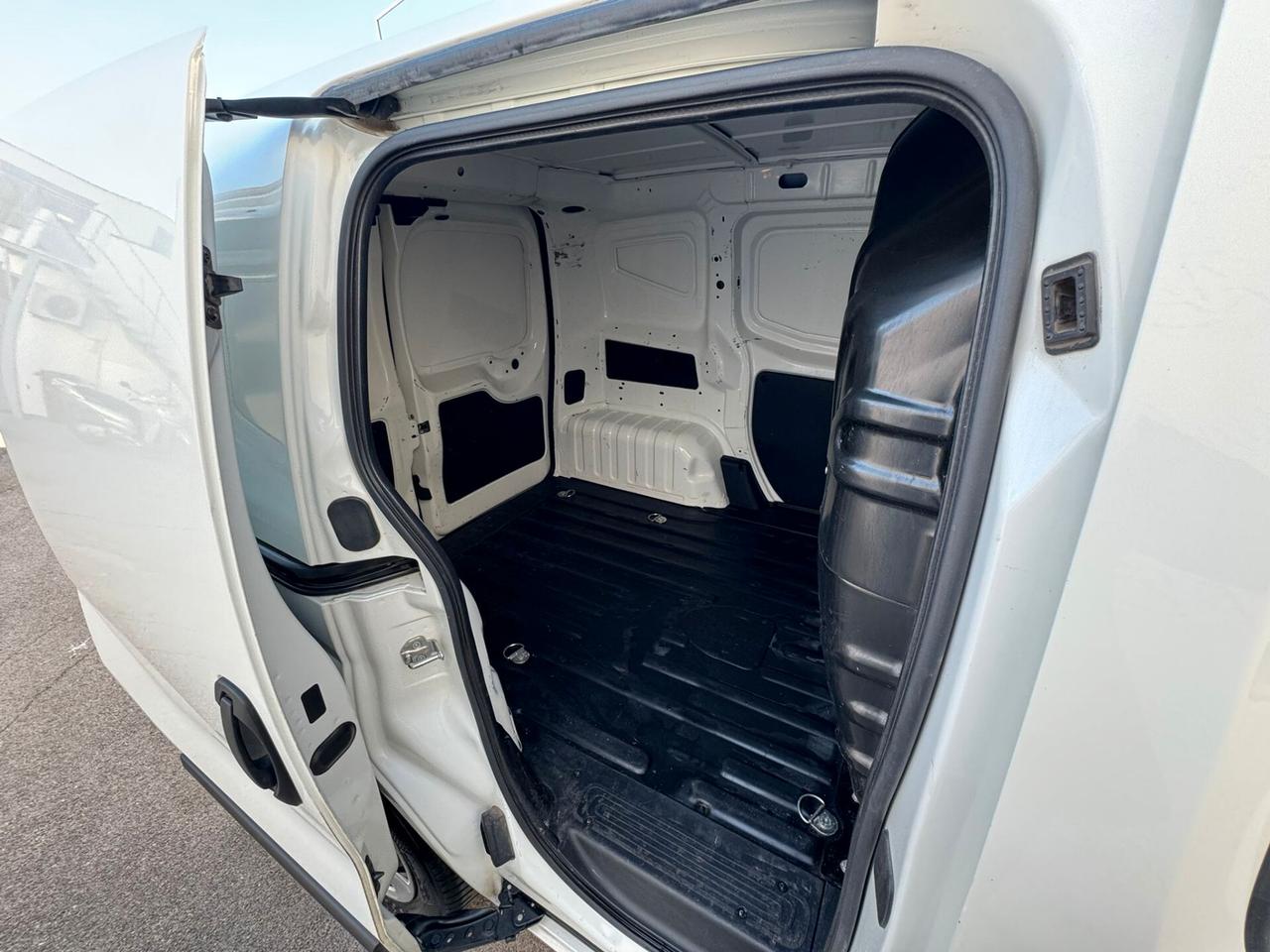 Fiat Fiorino 1.3 MJT 95CV Cargo