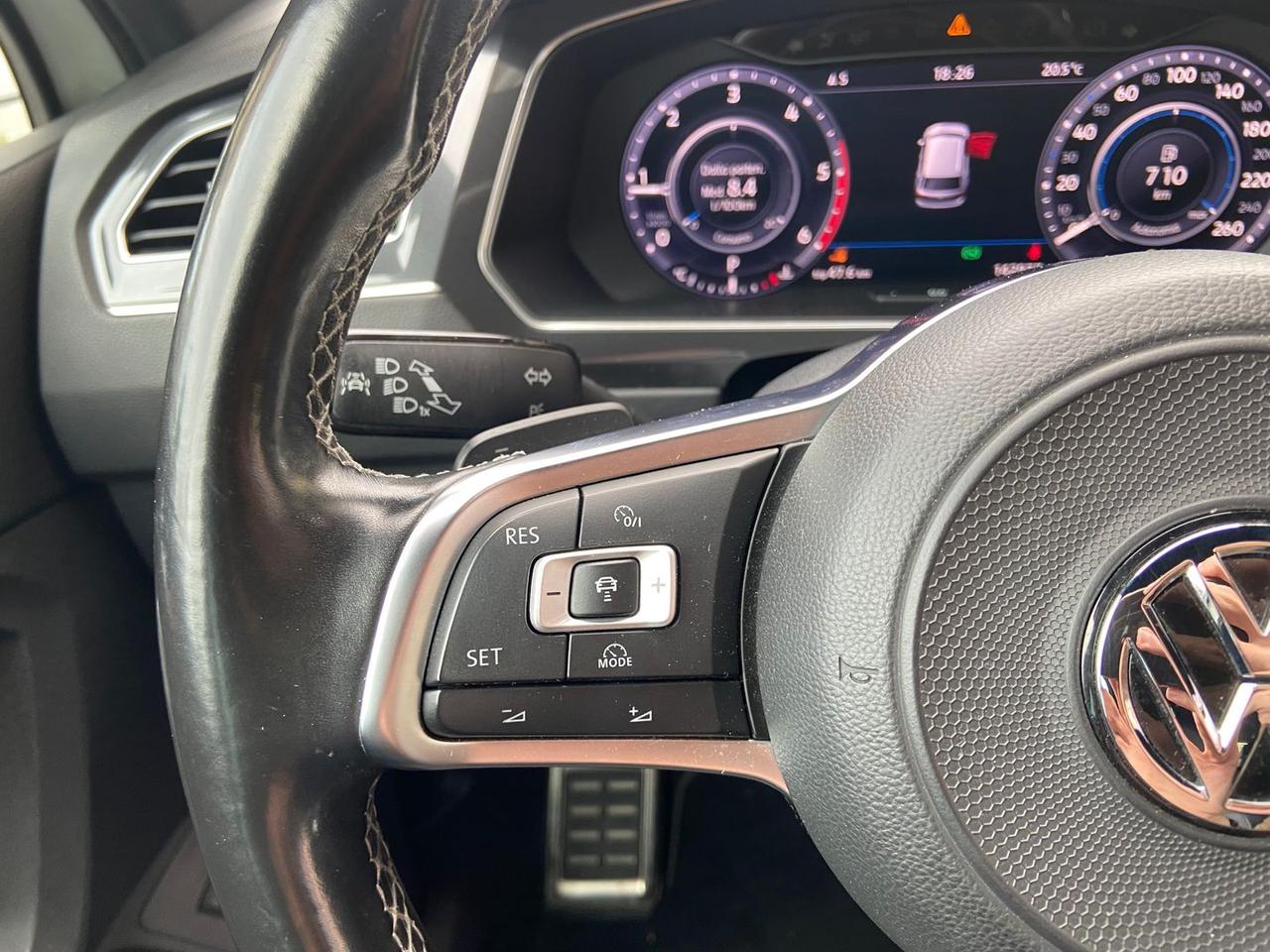 Volkswagen Tiguan VW Tiguan 2.0 TDI R Line