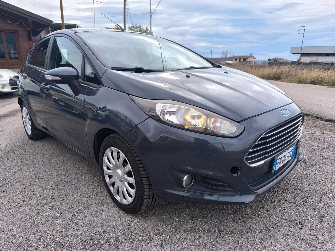 Ford Fiesta 1.5 TDCi 75CV 5 porte Titanium