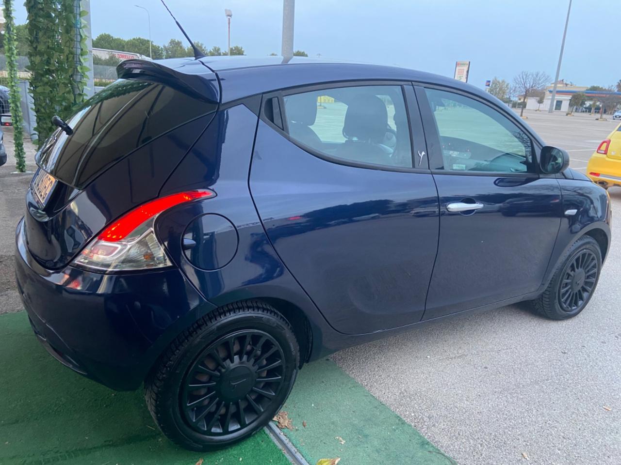 Lancia Ypsilon 1.2 69 CV GPL 11/2017 NUOVA GARANZIA1